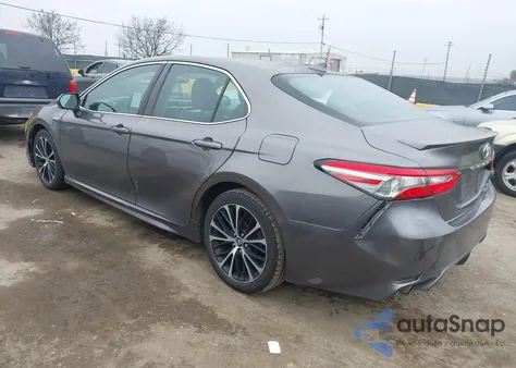2018 Toyota Camry Hybrid Se z USA, uszkodzony, nr VIN 4T1B21HK2JU507762